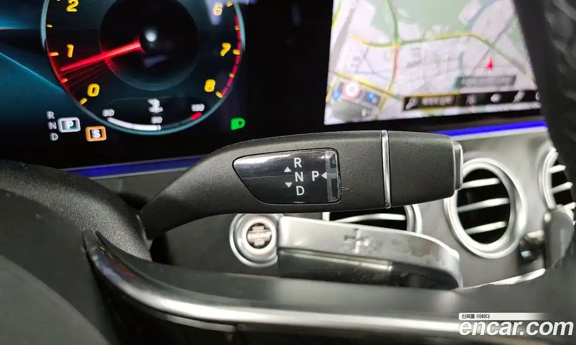 Mercedes-Benz E-Class 2022 2.0 гидро, фото 9