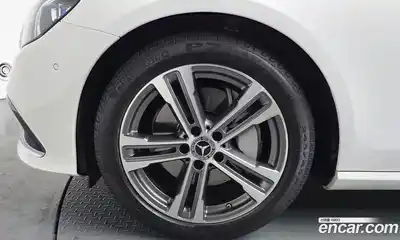 Mercedes-Benz E-Class 2021 2.0 гидро, миниатюра 4