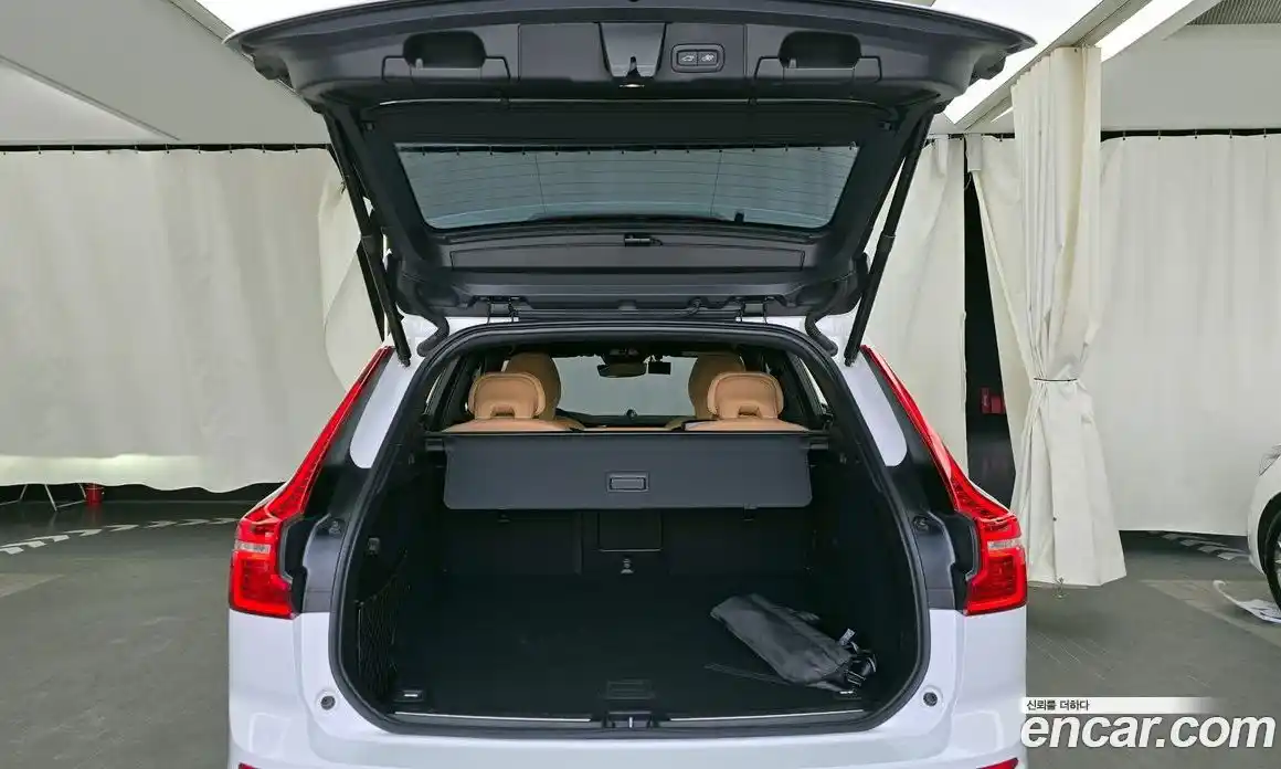 Volvo XC60 2022 2.0 гидро в Москве № 972825, фото 20