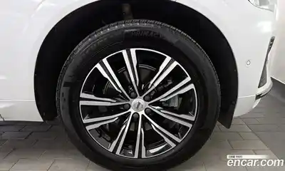 Volvo XC60 2022 2.0 гидро в Москве № 972825, миниатюра 5