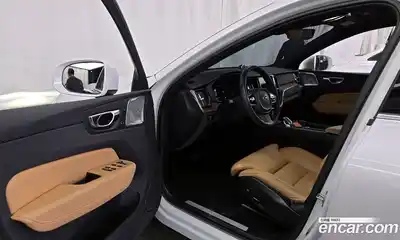 Volvo XC60 2022 2.0 гидро в Москве № 972825, миниатюра 10