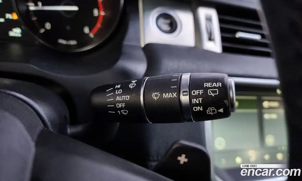 Land Rover Range-Rover Evoque 2018 2.0 гидро в Москве № 975695, фото 14