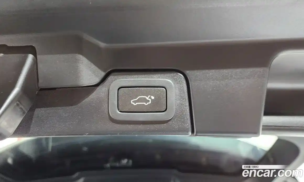 Land Rover Range-Rover Evoque 2018 2.0 гидро в Москве № 975695, фото 19