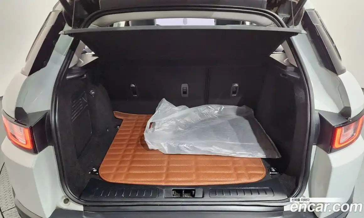 Land Rover Range-Rover Evoque 2018 2.0 гидро в Москве № 975695, фото 20