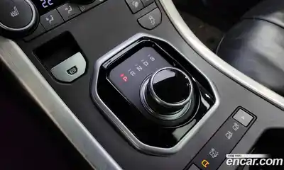 Land Rover Range-Rover Evoque 2018 2.0 гидро в Москве № 975695, миниатюра 9