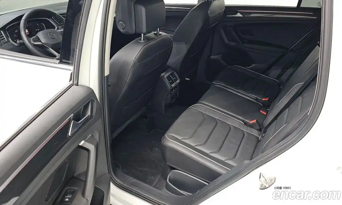 Volkswagen Tiguan 2024 2.0 гидро в Москве № 976005, фото 12