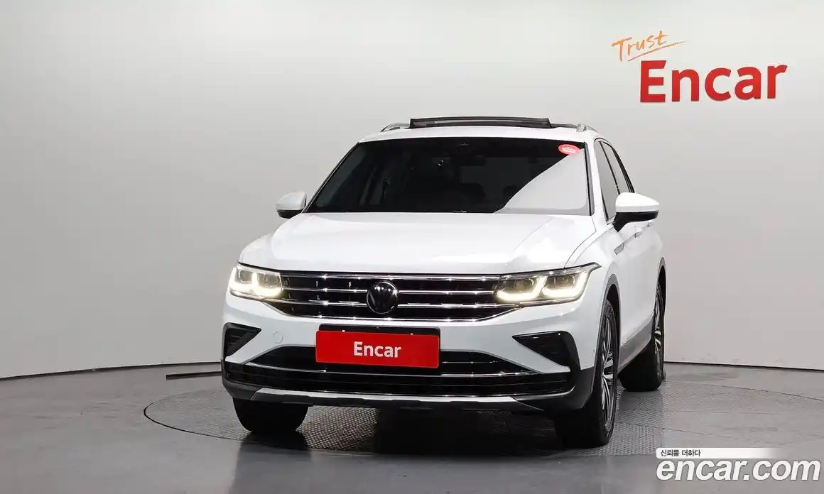 Volkswagen Tiguan 2024 2.0 гидро в Москве № 976005, фото 3