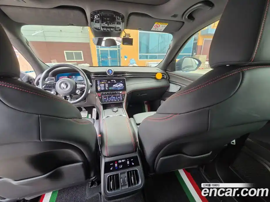 Maserati Grecale 2023 3.0 гидро в Москве № 976450, фото 11