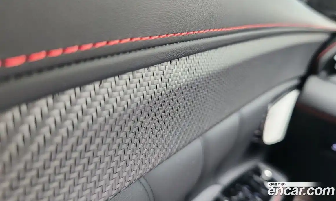 Maserati Grecale 2023 3.0 гидро в Москве № 976450, фото 15