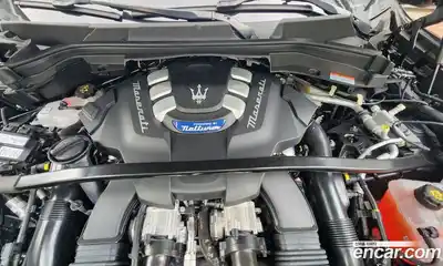 Maserati Grecale 2023 3.0 гидро в Москве № 976450, миниатюра 6