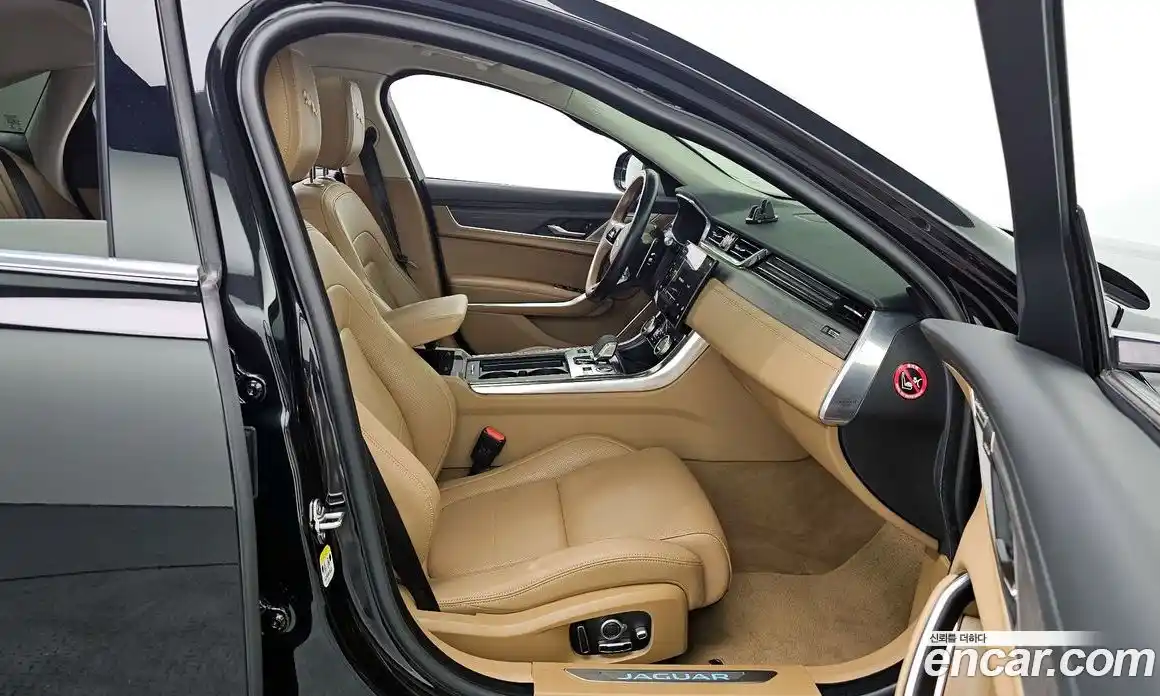 Jaguar XF 2022 2.0 гидро в Москве № 976483, фото 11