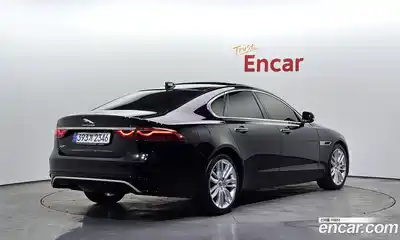Jaguar XF 2022 2.0 гидро в Москве № 976483, миниатюра 2