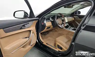 Jaguar XF 2022 2.0 гидро в Москве № 976483, миниатюра 10