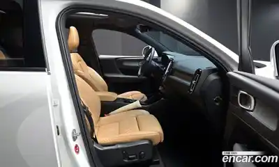 Volvo XC40 2022 2.0 гидро в Москве № 1002667, миниатюра 10