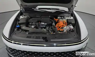 Hyundai Grandeur 2024 1.6 Автомат в Москве № 1008323, миниатюра 5