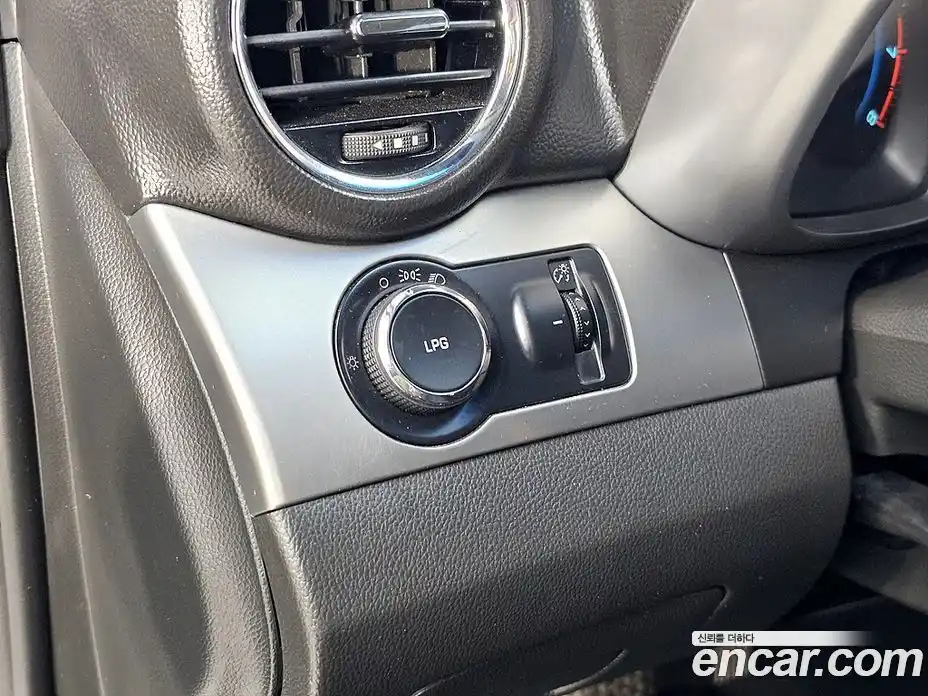 Chevrolet Orlando 2013 2.0 Автомат в Москве № 1012349, фото 14