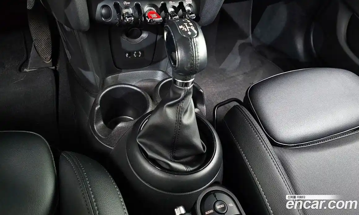 Mini Cooper 2017 1.5 гидро в Москве № 1013899, фото 9