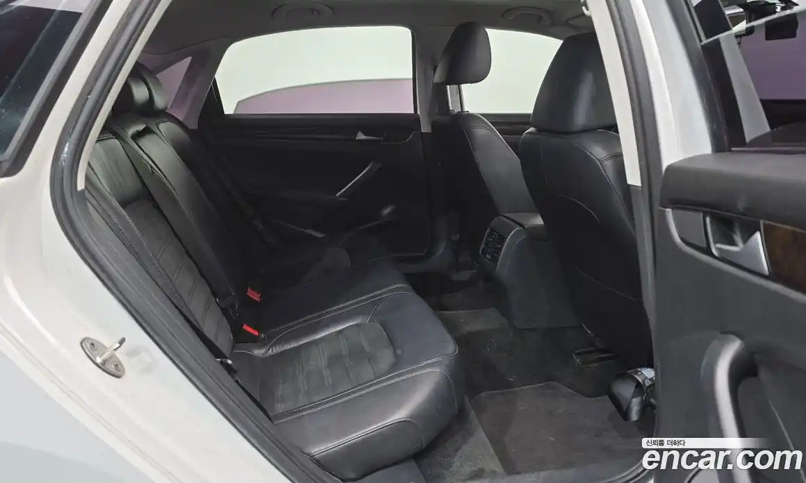 Volkswagen Passat 2015 2.0 гидро в Москве № 1014712, фото 12