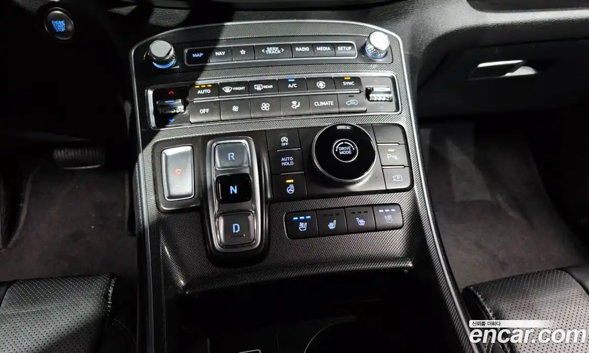 Hyundai Santa Fe 2021 2.5 Автомат в Москве № 110881, фото 9