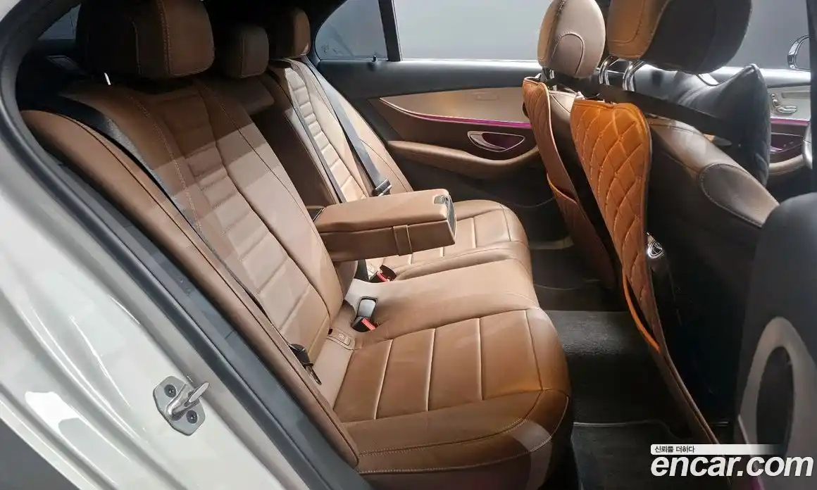 Mercedes-Benz E-Class 2021 2.0 гидро в Москве № 140053, фото 12