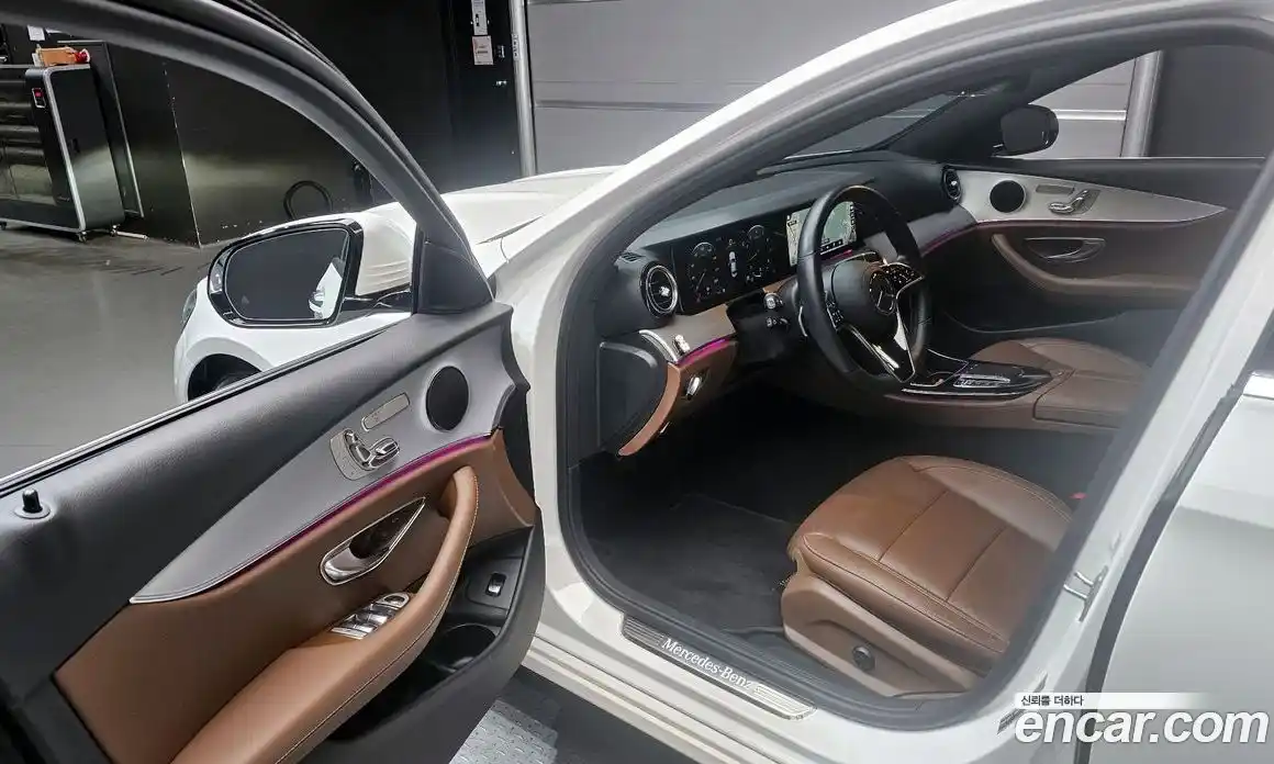 Mercedes-Benz E-Class 2021 2.0 гидро в Москве № 140053, фото 10