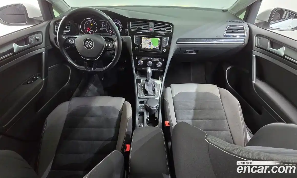Volkswagen Golf 2015 1.6 гидро в Москве № 160093, фото 7