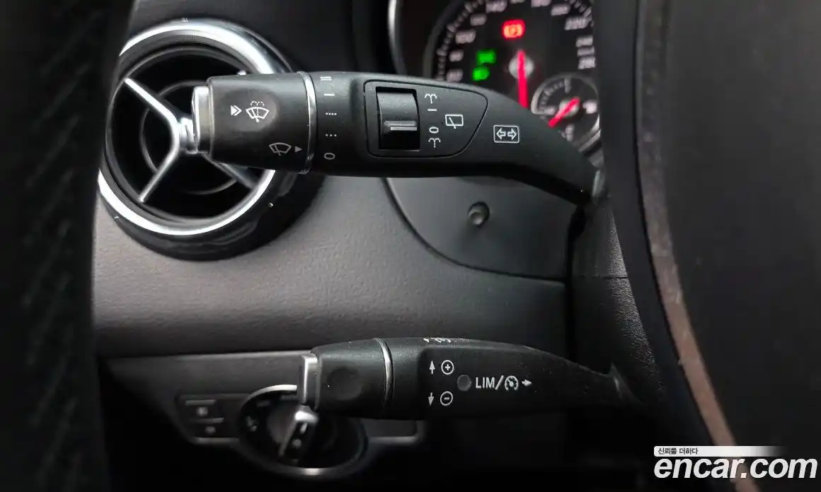 Mercedes-Benz GLA-Class 2019 2.0 гидро в Москве № 160369, фото 16