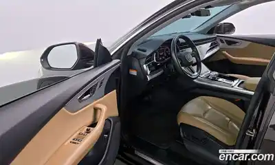 Audi Q8 2022 3.0 гидро в Москве № 163642, миниатюра 10