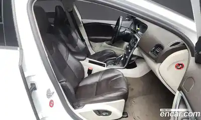 Volvo V40 2015 1.6 гидро в Москве № 164709, миниатюра 11
