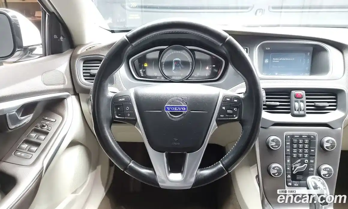 Volvo V40 2015 1.6 гидро в Москве № 164709, фото 13