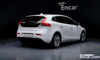 Volvo V40 2015 1.6 гидро в Москве № 164709, миниатюра 2