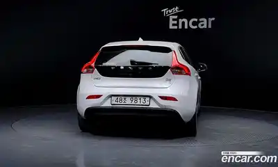 Volvo V40 2015 1.6 гидро в Москве № 164709, миниатюра 4