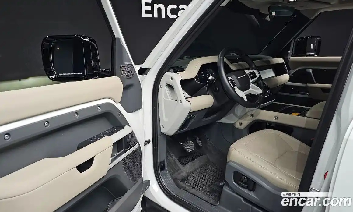 Land Rover Defender 2024 3.0 гидро в Москве № 166052, фото 11