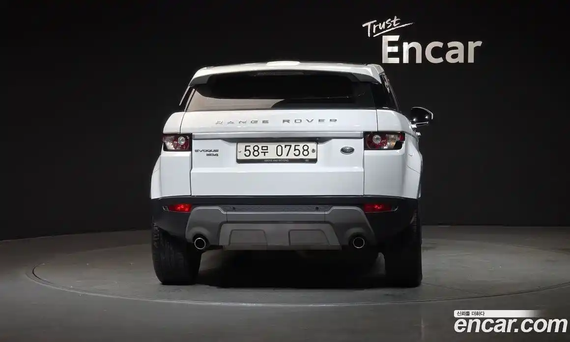 Land Rover Range-Rover Evoque 2015 2.2 гидро в Москве № 166574, фото 4