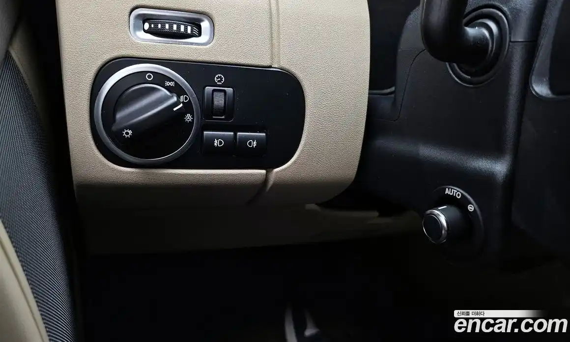 Land Rover Discovery 2016 3.0 гидро в Москве № 166662, фото 15