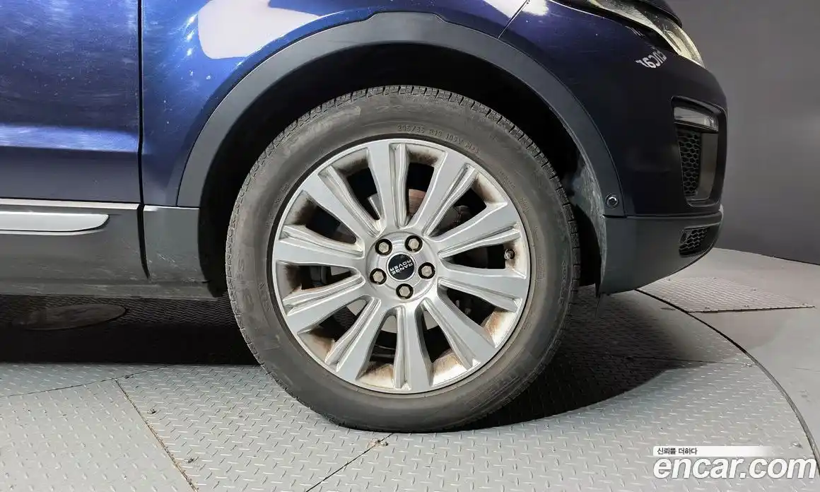 Land Rover Range-Rover Evoque 2017 2.0 гидро в Москве № 166684, фото 5