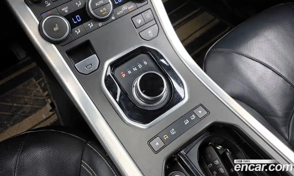 Land Rover Range-Rover Evoque 2017 2.0 гидро в Москве № 166684, фото 9