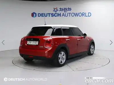 Mini Cooper 2018 1.5 гидро в Москве № 167453, миниатюра 2