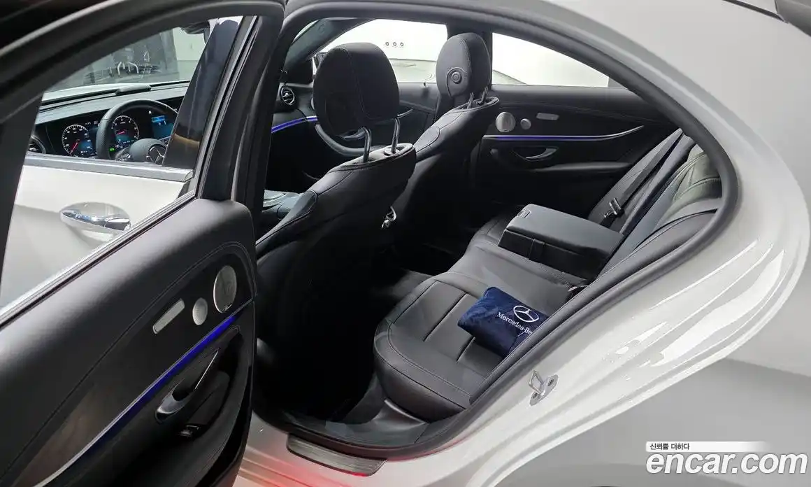 Mercedes-Benz E-Class 2023 2.0 гидро в Москве № 175113, фото 11