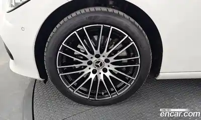Mercedes-Benz C-Class 2022 2.0 гидро в Москве № 176622, миниатюра 5