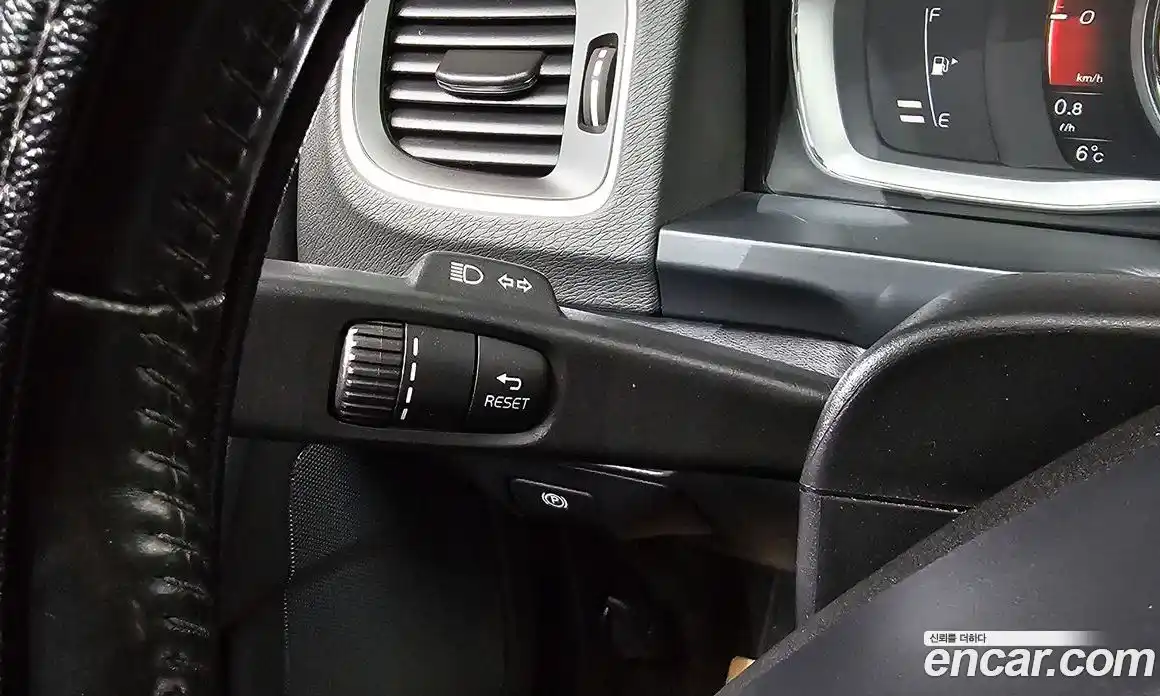 Volvo V60 2017 2.0 гидро в Москве № 194776, фото 16