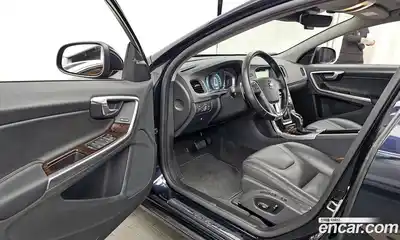 Volvo S60 2015 2.0 гидро в Москве № 196956, миниатюра 10