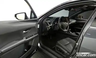 Lexus UX 2023 2.0 гидро в Москве № 198827, миниатюра 11