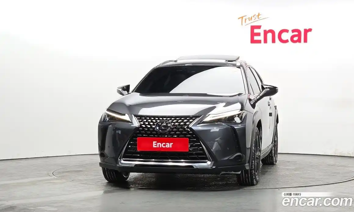 Lexus UX 2023 2.0 гидро в Москве № 198827, фото 3