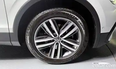 Volkswagen Tiguan 2023 2.0 гидро в Москве № 199109, миниатюра 5