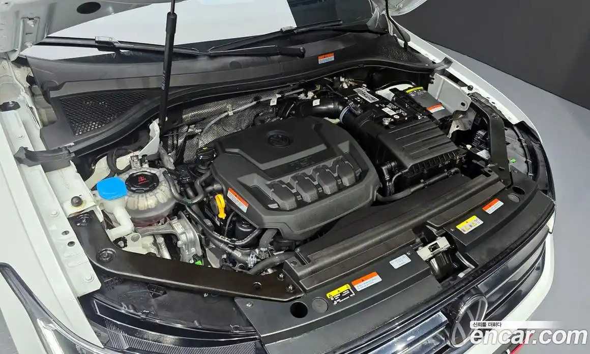 Volkswagen Tiguan 2023 2.0 гидро в Москве № 199109, фото 6