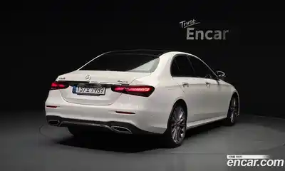 Mercedes-Benz E-Class 2022 2.0 гидро в Москве № 202387, миниатюра 2