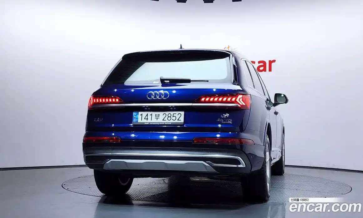 Audi Q7 2022 3.0 гидро в Москве № 212463, фото 4