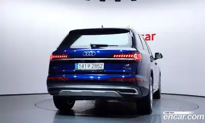 Audi Q7 2022 3.0 гидро в Москве № 212463, миниатюра 4
