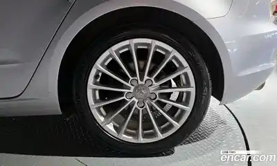 Audi A3 2015 2.0 гидро в Москве № 212651, миниатюра 5